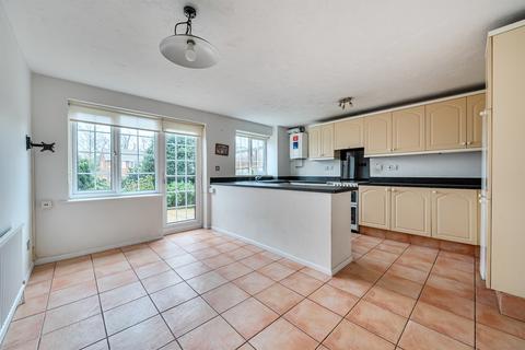 4 bedroom townhouse for sale, Waverley Road, Enfield