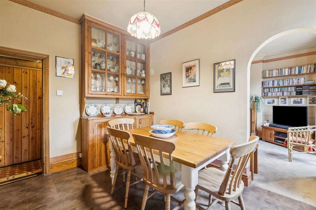 Netheravon Road, W4 - FOR SALE