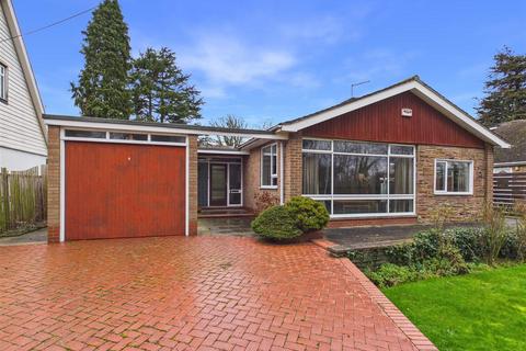 4 bedroom detached bungalow for sale, Southfield, Hessle