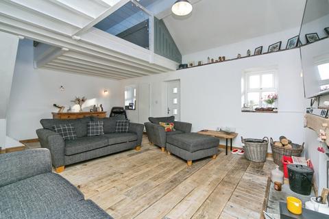 undefined, Pentrefelin, Amlwch, Isle of Anglesey, LL68