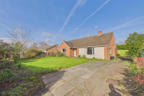 3 bedroom detached bungalow for sale, Minge Lane, Upton-Upon-Severn, Worcester