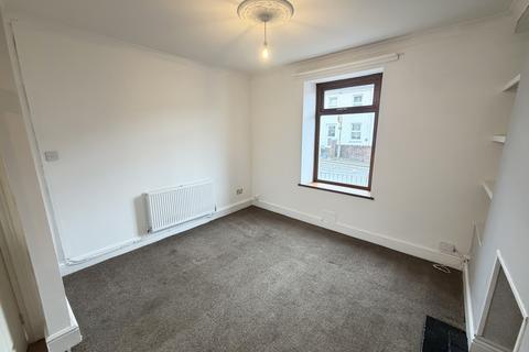 undefined, Glyncoed Terrace, Llanelli SA15