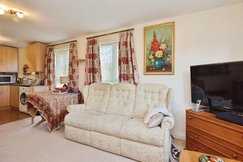2 bedroom flat for sale, Empress Matilda Gardens, Old Wolverton, Milton Keynes