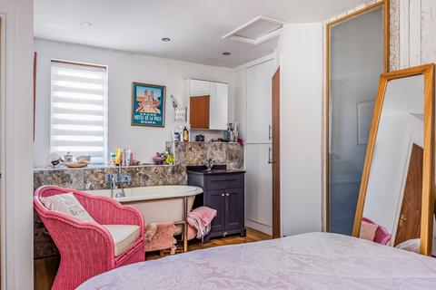 3 bedroom end of terrace house for sale, Onslow Road, Hampshire PO5