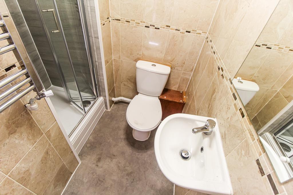 Bathroom 3