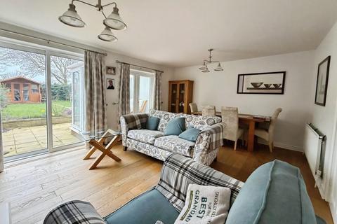 undefined, Mill Crescent, Kingsbury, Tamworth