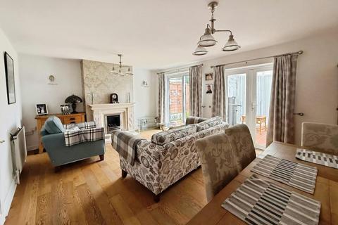 undefined, Mill Crescent, Kingsbury, Tamworth