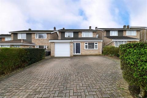 3 bedroom detached house for sale, Wellington Road, Stevenage