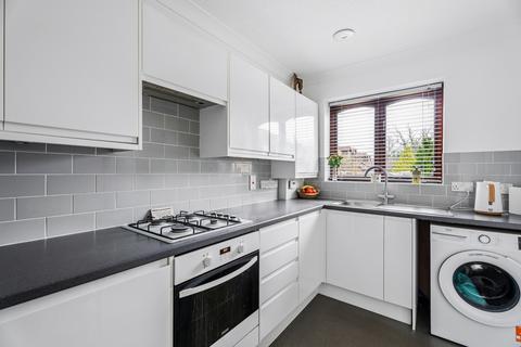 2 bedroom terraced house for sale, Hervines Court, Amersham