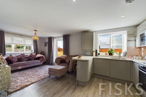 2 bedroom apartment for sale, London Road, Benfleet, SS7