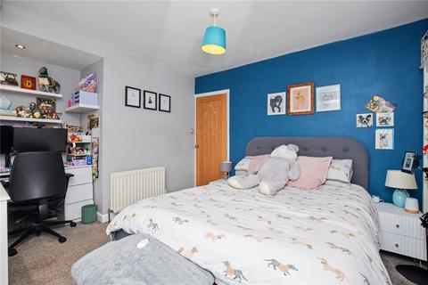 2 bedroom semi-detached house for sale, Moorland Road, Pudsey, West Yorkshire
