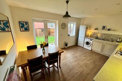 3 bedroom end of terrace house for sale, Connolly Road, St Crispin, NN5 6GL