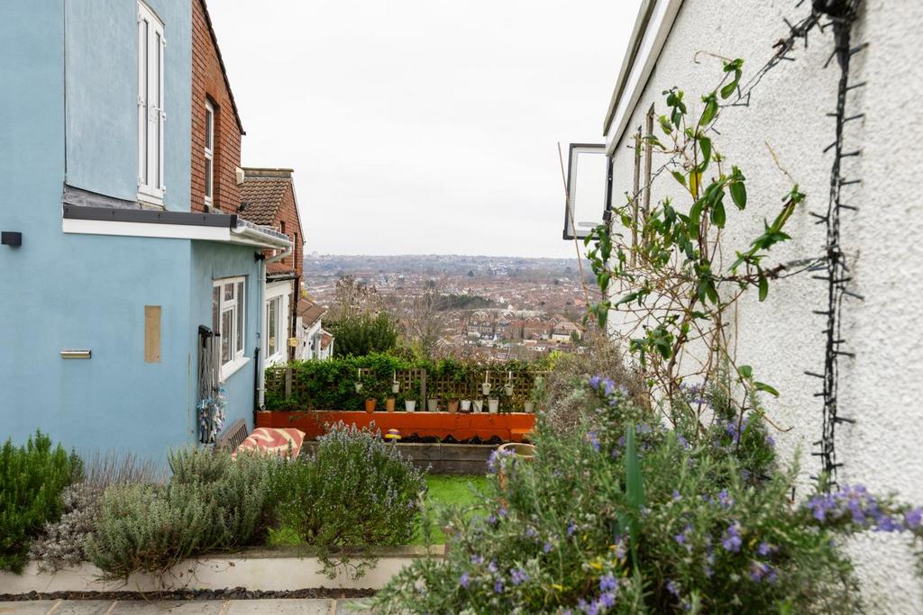 20 Withleigh Road, BS4-38.jpg