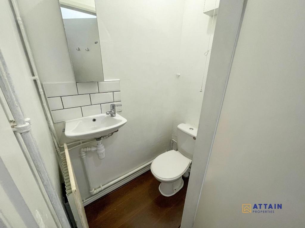 Cloakroom.jpg
