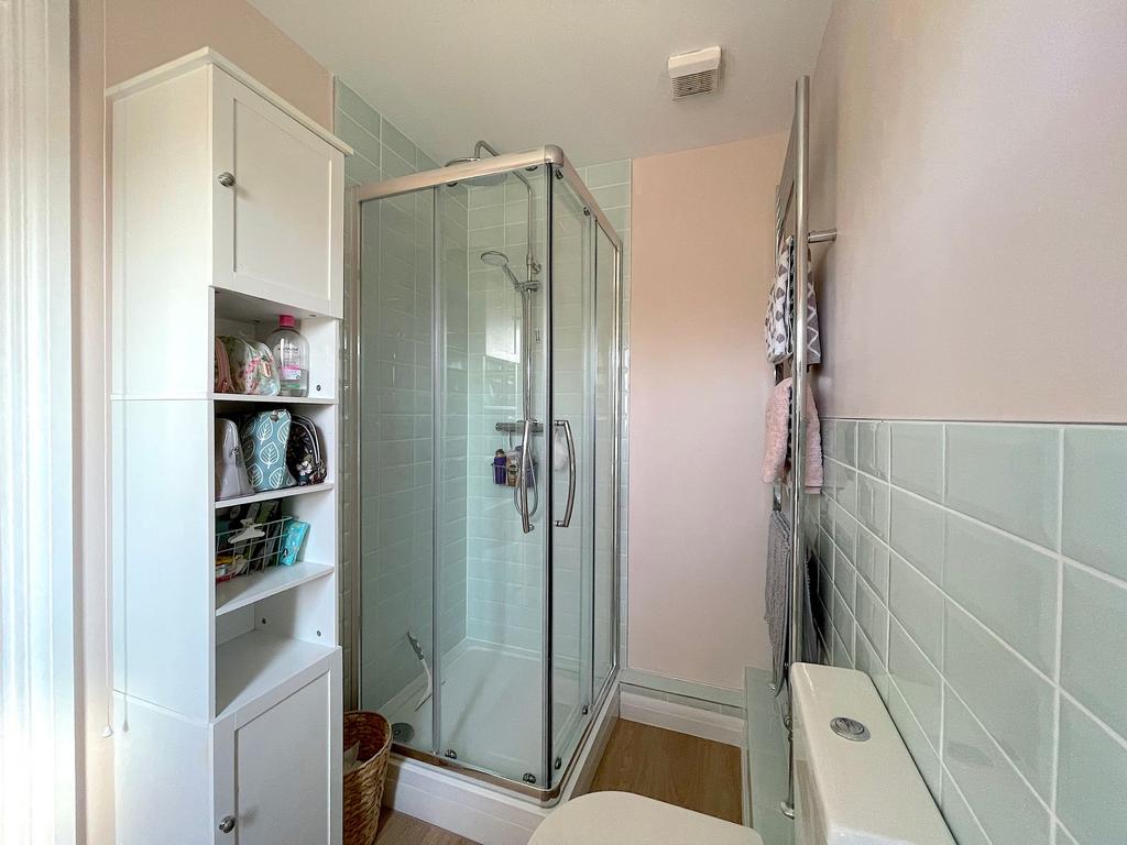 En-Suite (2)