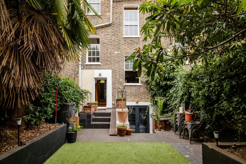 Barnsbury Road