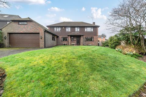 5 bedroom detached house for sale, Beaconfields, Sevenoaks, TN13