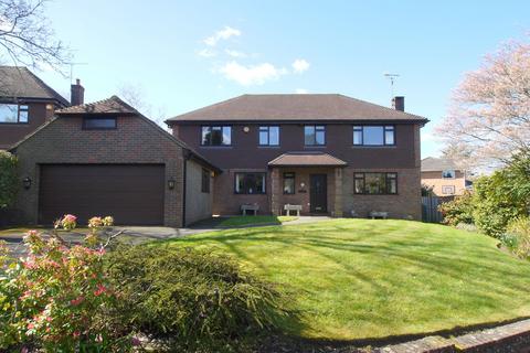 5 bedroom detached house for sale, Beaconfields, Sevenoaks, TN13