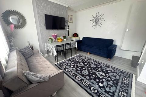 2 bedroom terraced house for sale, Bayswater Grove, Leeds, LS8