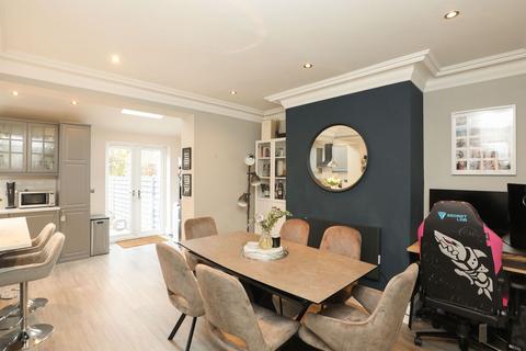 3 bedroom semi-detached house for sale, Walton Road, Chesterfield S40