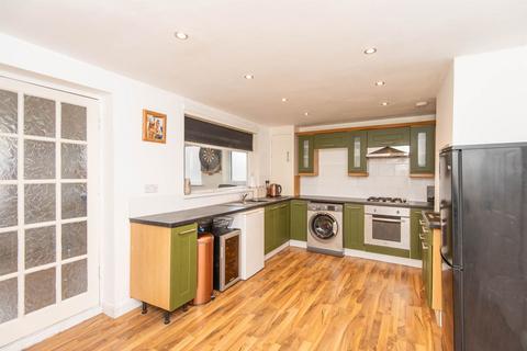 undefined, Springvale Close, Chesterfield S45
