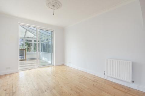 3 bedroom semi-detached house to rent, London SE9