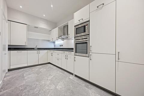 3 bedroom flat to rent, New Cavendish Street, Marylebone Village, London W1