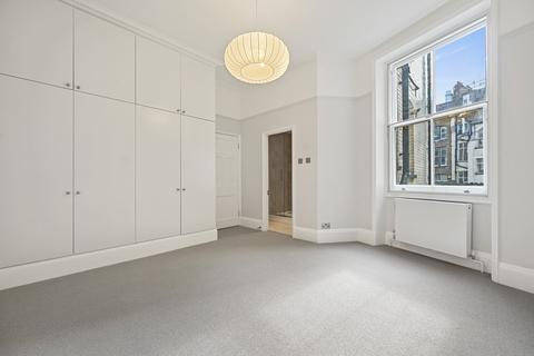 3 bedroom flat to rent, New Cavendish Street, Marylebone Village, London W1