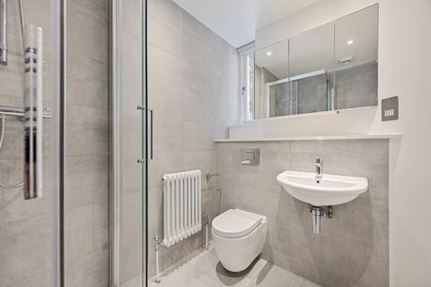 3 bedroom flat to rent, New Cavendish Street, Marylebone Village, London W1