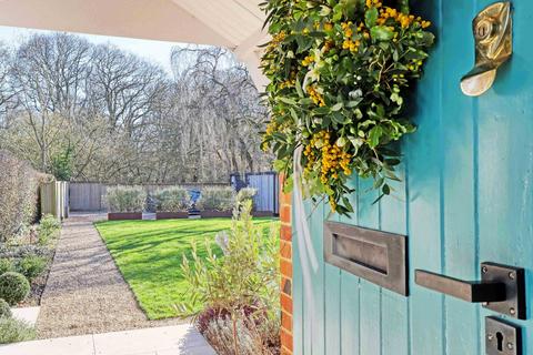 undefined, Winter Hill Road, Cookham, SL6