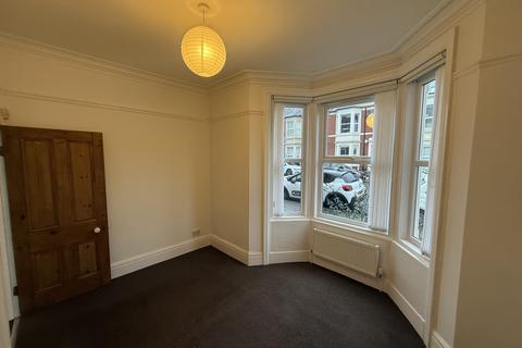 2 bedroom flat for sale, Newlands Road, Newcastle upon Tyne NE2