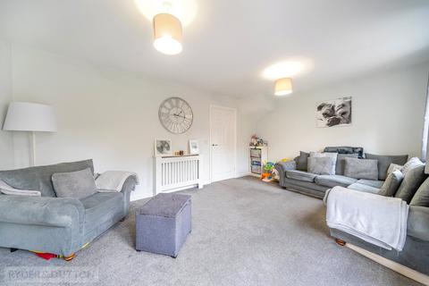 3 bedroom terraced house for sale, Hazelwood Close, Hadfield, Glossop, Derbyshire, SK13