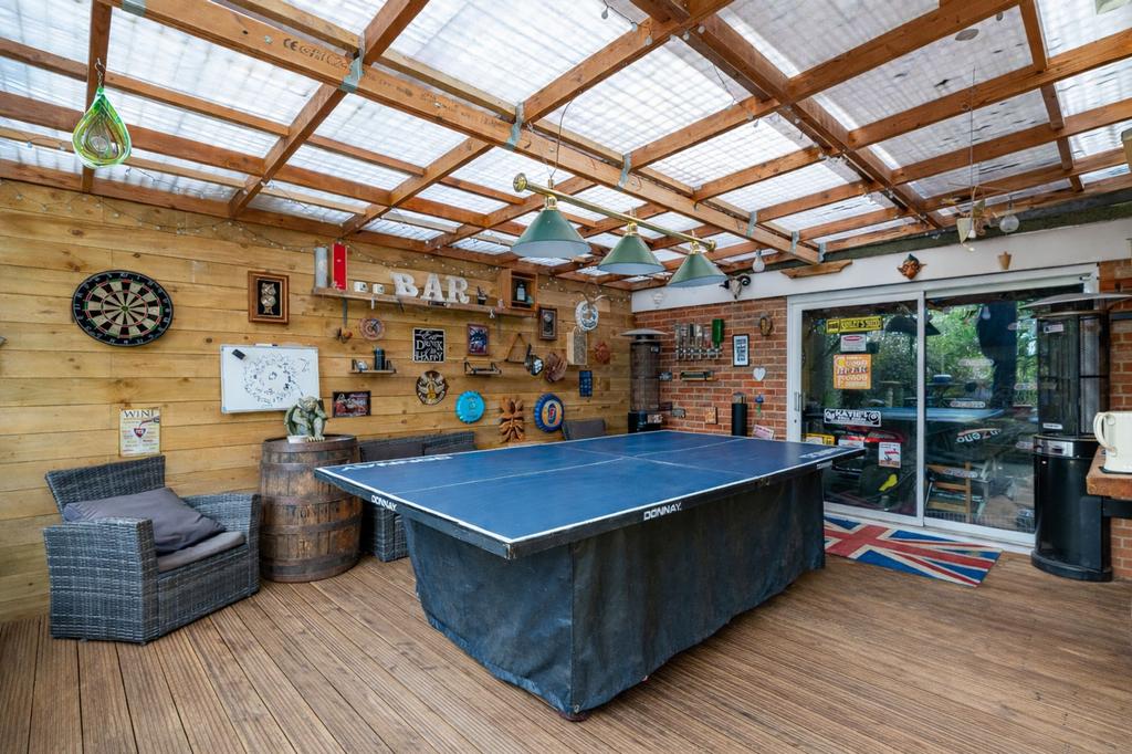 Covered Outdoor Entertaining Area