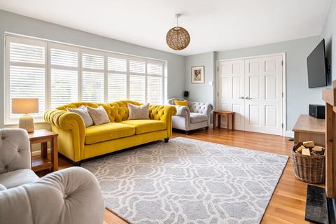 undefined, Three Bridges Road, Crawley, RH10