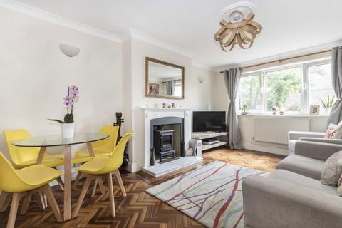 2 bedroom flat for sale, Denbigh Road, London W13