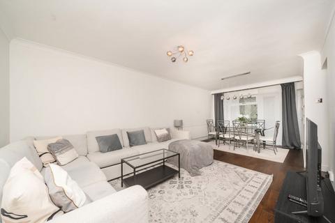 2 bedroom flat for sale, Amherst Road, London W13
