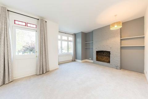 4 bedroom maisonette to rent, Moor Mead Road, St Margarets TW1