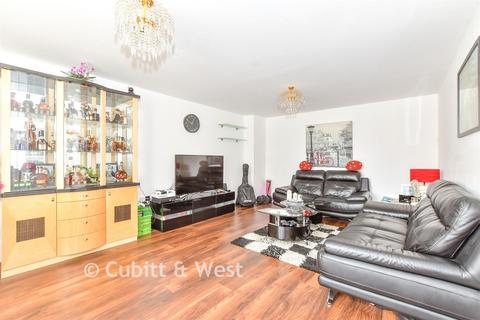 5 bedroom detached house for sale, Oyster Close, Hayling Island, Hampshire