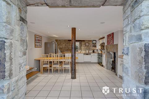 undefined, Strawberry Bank, Liversedge, WF15