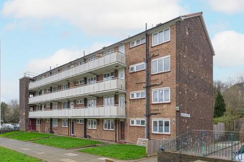 3 bedroom flat for sale, Wood Vale, London, SE23