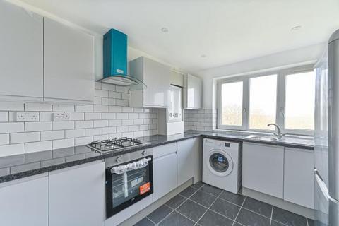 3 bedroom flat for sale, Wood Vale, London, SE23