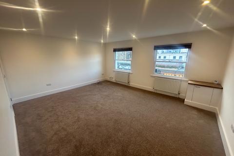 2 bedroom flat to rent, Clapham High Street, London SW4