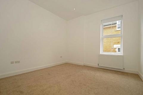undefined, Alexandra Grove, London N12