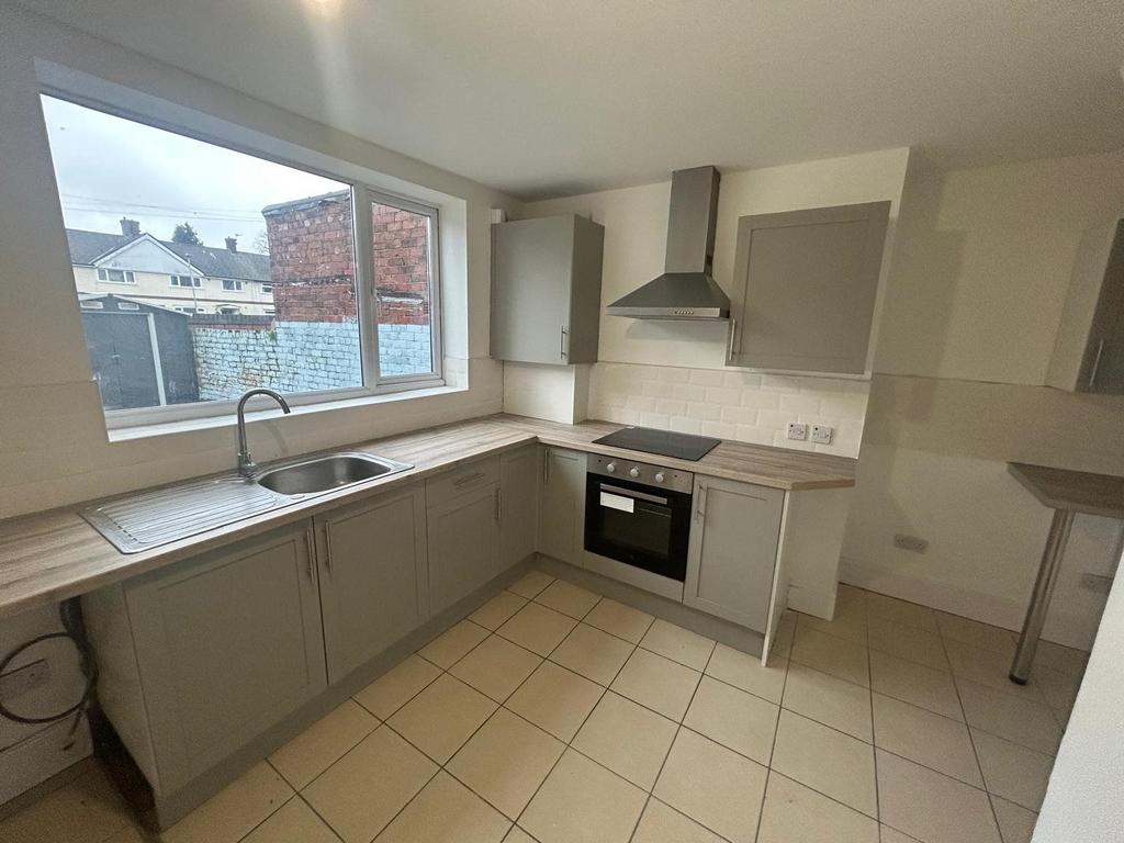 Kitchen b