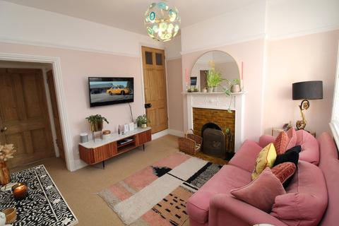 3 bedroom terraced house for sale, Aylestone Road, Leicester LE2
