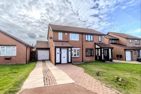 3 bedroom semi-detached house for sale, Marcross Close, Newcastle upon tyne, NE15