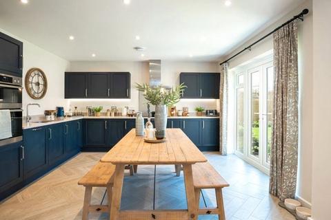 undefined, Kempshott Hill, Kempshott, Basingstoke
