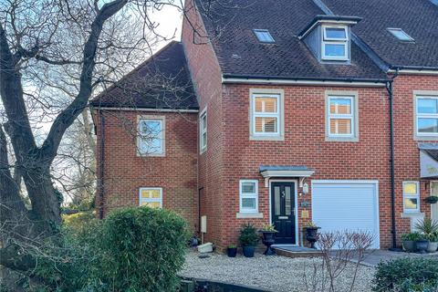 4 bedroom end of terrace house for sale, Haven Close, Christchurch BH23