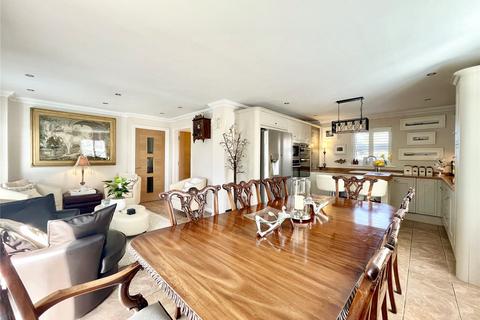 4 bedroom end of terrace house for sale, Haven Close, Christchurch BH23
