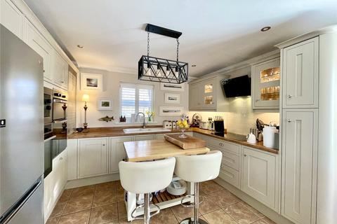 4 bedroom end of terrace house for sale, Haven Close, Christchurch BH23